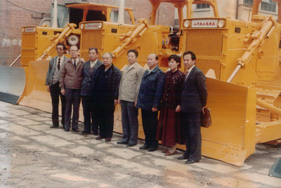 泰國(guó)商人來山推參觀