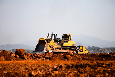 2023全球工程機(jī)械制造商50強(qiáng)排行榜（Yellow Table 2023）公布，山推再度上榜，位列第31位，較去年名次上升2位，成為唯一一家排名上升的中國(guó)工程機(jī)械品牌